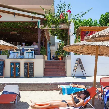 Thania Seaside Smotel - Adults Only 2*